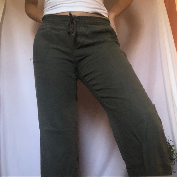 Olive green cargo pants - Picture 2 of 4